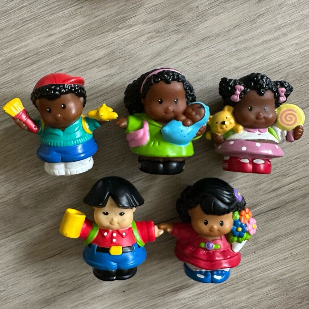 Vintage 2004 Fisher-Price Little People Figures Lot 5 Pieces Diverse Ethnic RARE